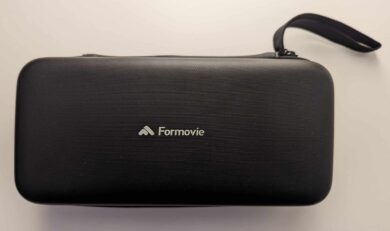 Die mitgelieferte Hülle für den Formovie P1