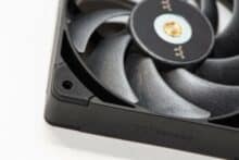 Schwarzer Lüfterrahmen