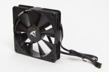 Sharkoon SilentStorm BW120 Lüfter in schwarz von vorne