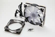 Lieferumfang der Sharkoon SilentStorm 120 RGB