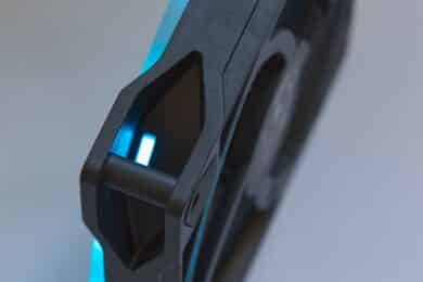 Kante eines schwarzen RGB Lüfters