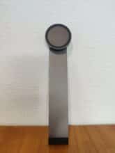 Die gummierte Fläche befindet sich am Ende des Standfuß