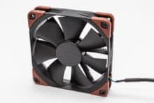 Frontansicht des Noctua NF-F12 industrialPPC-3000 im Test