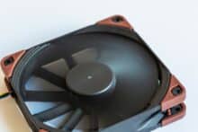 Noctua NF-F12 industrialPPC-3000 dreht sich