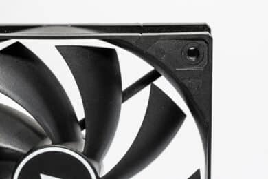Dünner schwarzer Lüfterrahmen