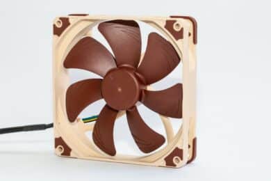 Noctua NF-A14 PWM mit NA-IS1