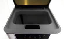 Oberseite mit geöffnetem Deckel