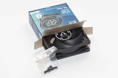 Arctic P8 Maxwird aus der Schachtel geholt