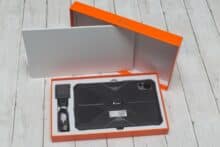 Fossibot Schachtel mit Fossibot DT1 und Tronsmart Bang Max und Ladegerät