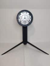 Der Standfuß lässt sich einklinken