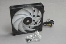 Corsair AF 140 RGB Elite mit Lüfterschrauben