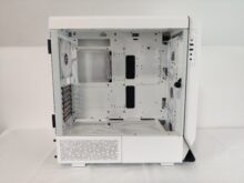 Das Gehäuse von der Seite