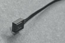 schwarzes Kabel mit PWM-Stecker