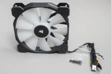 Corsair iCue SP140 RGB Elite Lüfter mit Lüfterschrauben