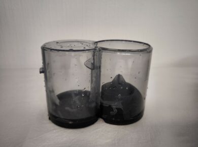 Der Doppelbecher ist ausspülbar