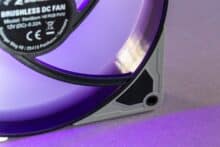 Glänzende Rahmeninnenseite eines RGB Lüfters