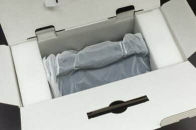 Geöffnete Schachtel des Tronsmart Bang