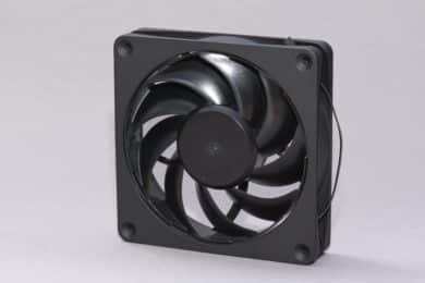 Alphacool APEX Stealth Frontansicht