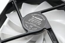 Beschriftung auf der Rückseite des Xilence XPF120.ARGB