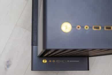 Breitenvergleich von zwei PC Gehäusen