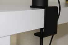 Solum Studio fixiert am Tisch