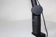 Solum Studio Gelenk am Tisch