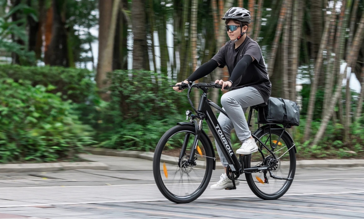 Touroll Launch Event: Touroll J1