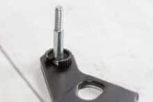 Schraube in Backplate gesichert