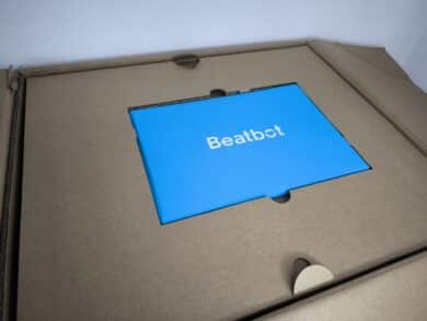 Die Bedienungsanleitung erwartet uns beim Öffnen des Kartons