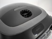 Der Wasserauslass und die Bedienelemente