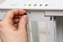 Schraube zur Sicherung für die seitliche Lüfterhalterung