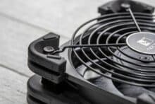 Ecke des Lüftergitters