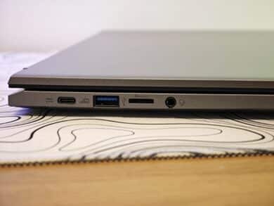 Chromebook Plus 514 Anschlüsse links
