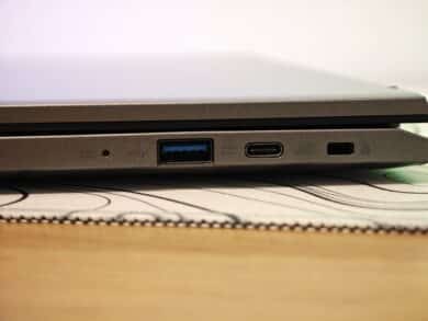 Chromebook Plus 514 Anschlüsse rechts