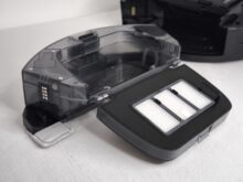 Sowohl der Staubbehälter als auch der Wassertank sind ein wenig zu klein geraten.