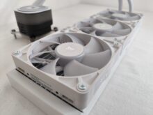 3x Lüfter: RX120 RGB