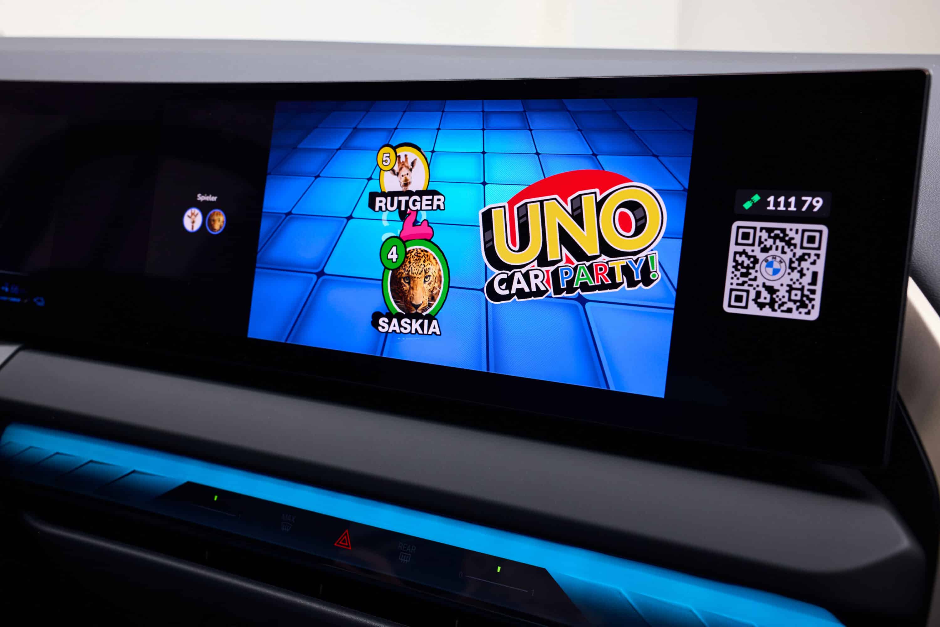 uno car party