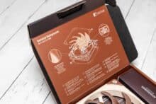 Mehrlagige, braune Kartonverpackung