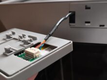 II. Montage des Displays