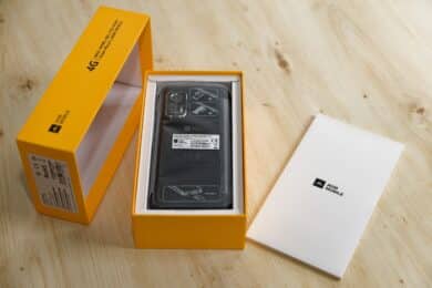 AGM H Max in der Verpackung