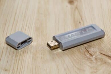 USB Stick Controller von Lian Li