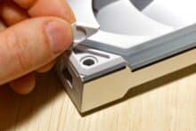 Eck des Lian Li Uni Fan SL Wireless LCD