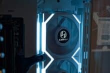 Lian Li Uni Fan SL Wireless LCD leuchtet