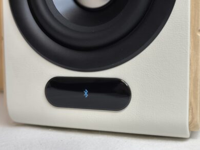 OLED-Display mit automatischer Dimmfunktion