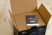 Blick auf die Zubehörschachtel