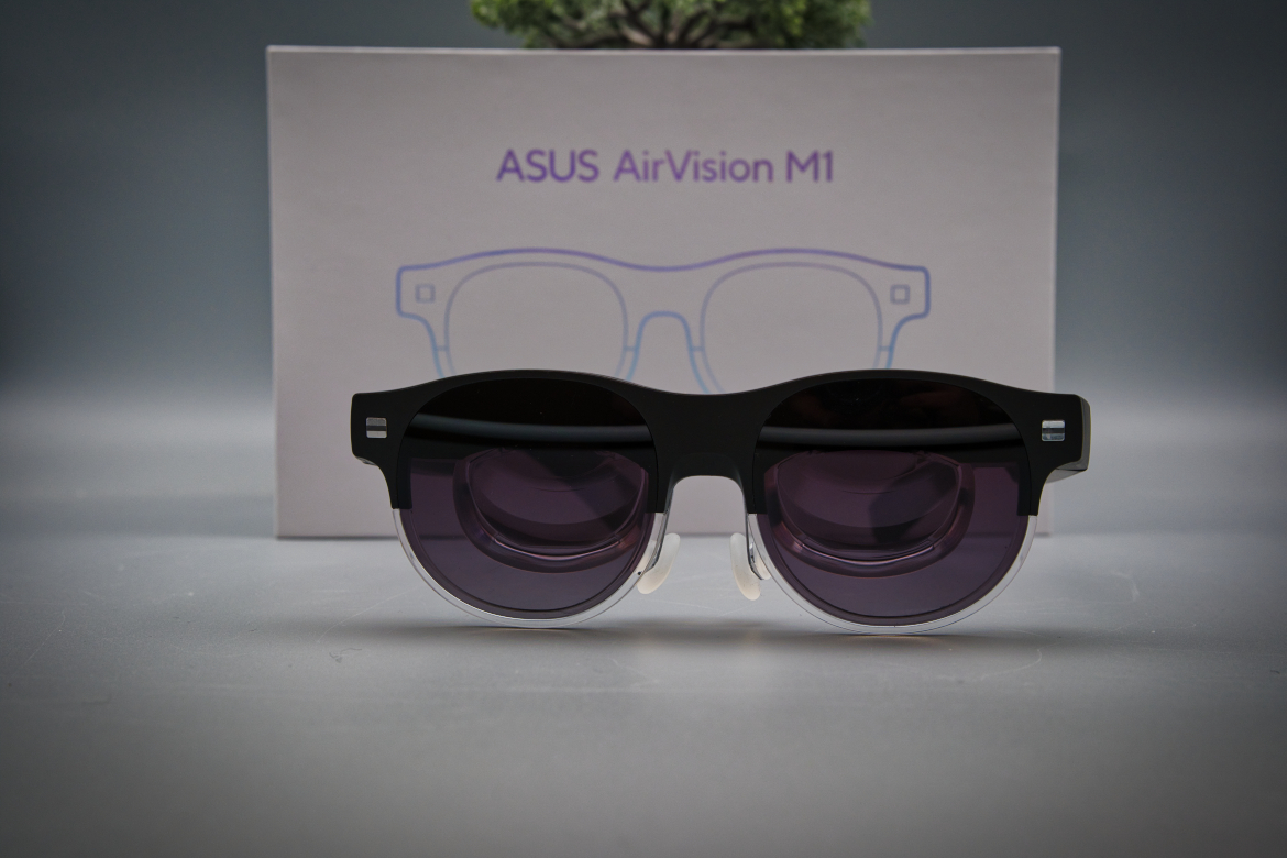 ASUS AirVision M1 Test