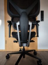 Die Mischung aus Schwarz und Grau wirkt edel.