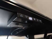 Controller mit Display und fünf Tasten