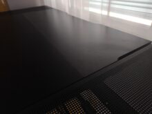 In der Materialwahl unterscheiden sich die vier Tischelemente.