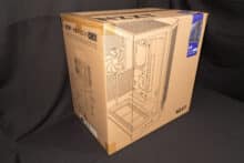Umkarton des NZXT H9 Flow RGB von vorn